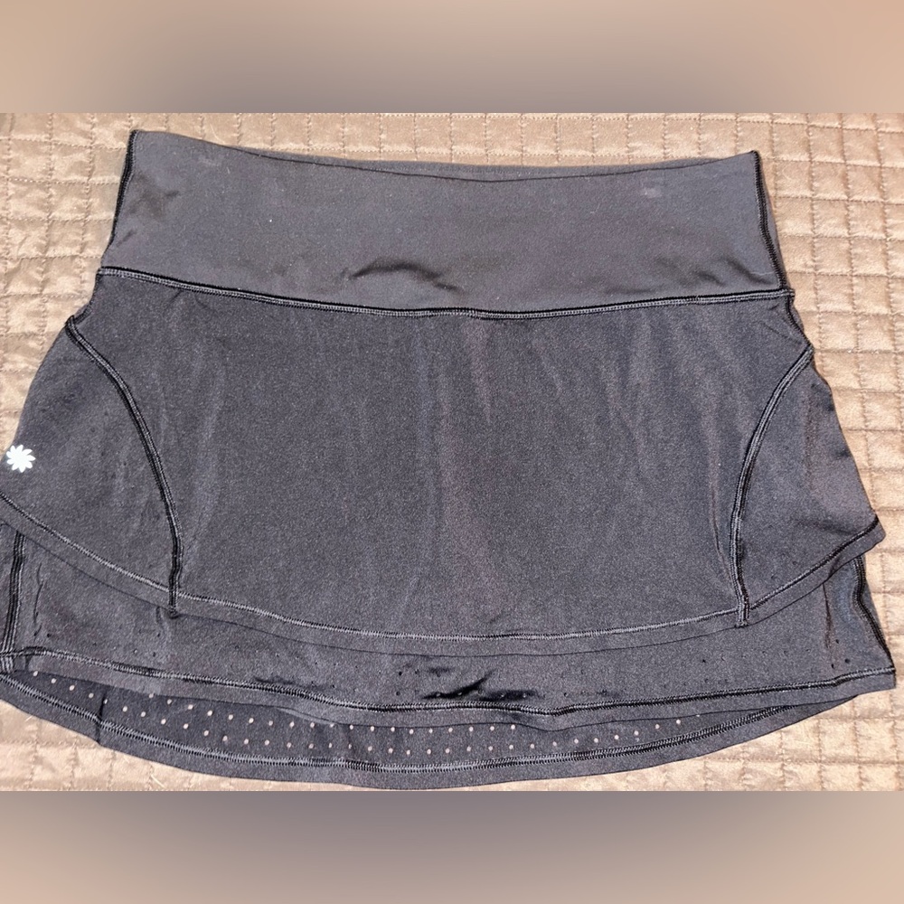 Athleta Stealth TruCool Skort M Laser Cut Athletic Tennis Golf Running Black